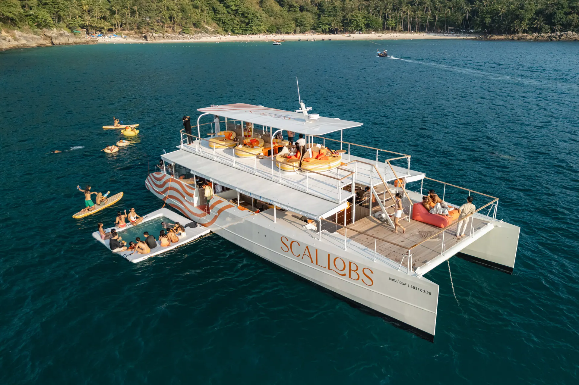 SCALLOBS with guests enjoying a day on the water